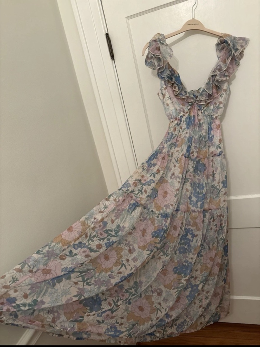 Aakaa Women's Floral Sleeveless Maxi Dress with Plume Neck Size Small